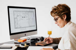 woman using an iMac